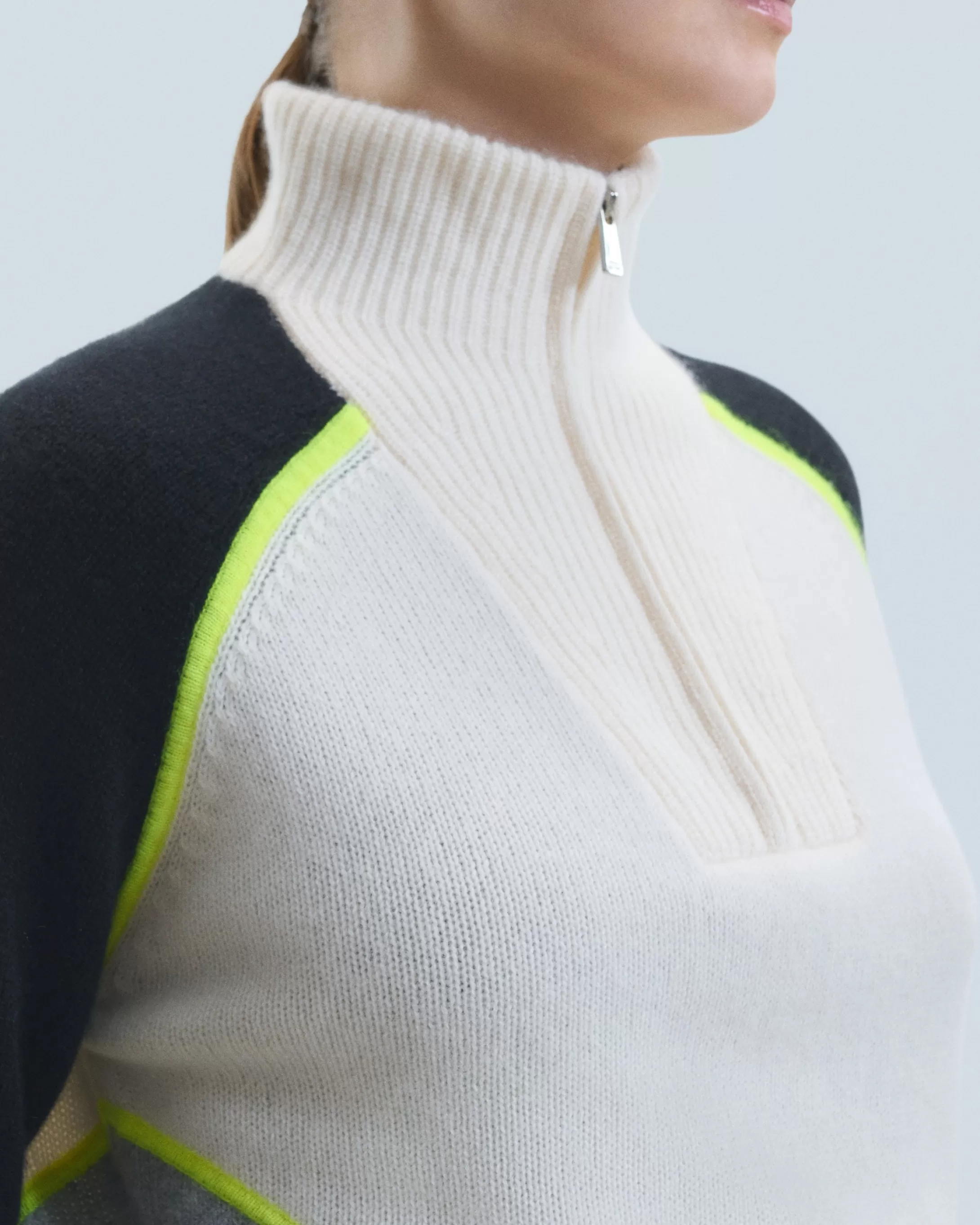 Maglione Collo alto con Zip Bicolore | FROM FUTURE Hot