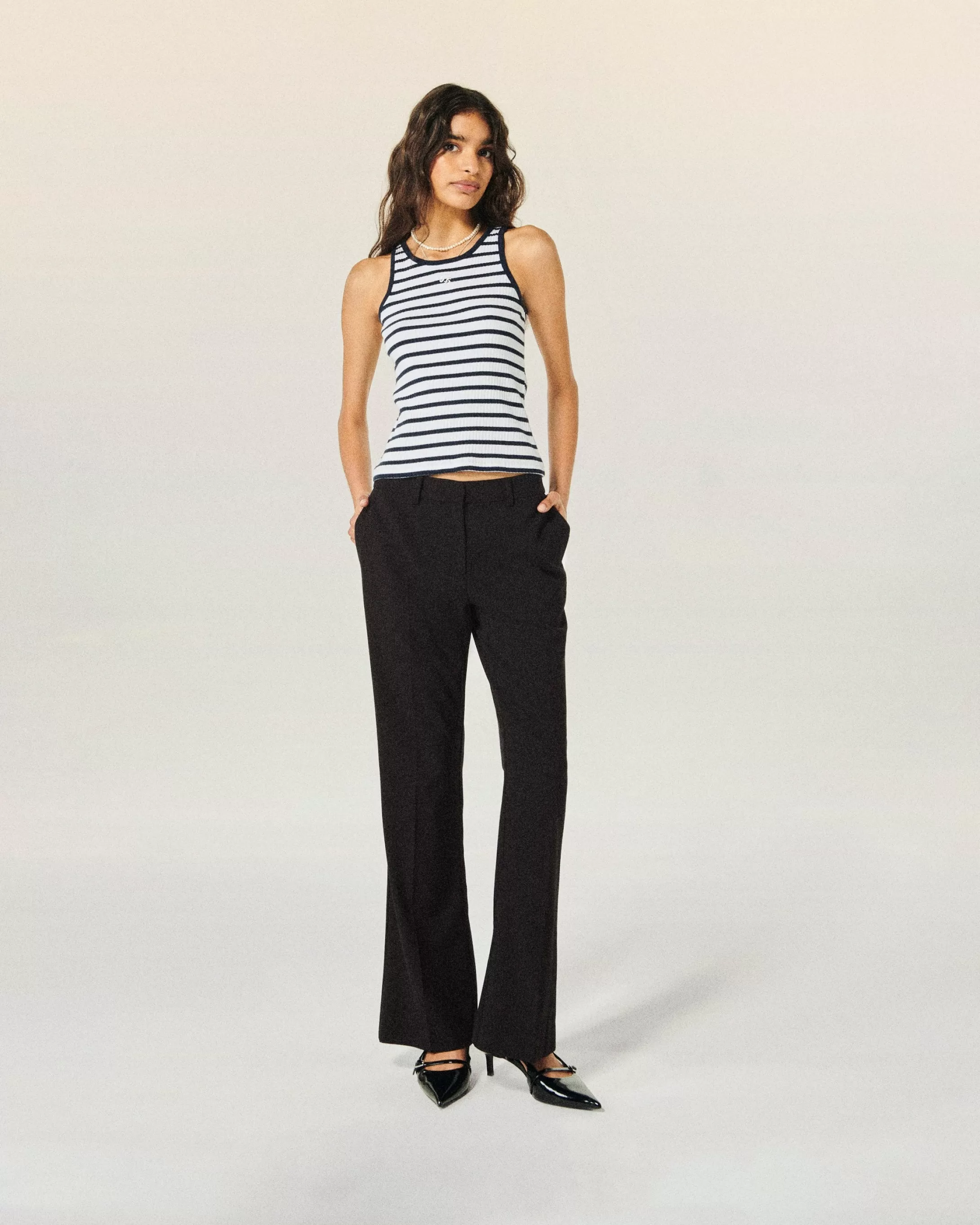 Pantaloni Larghi | FROM FUTURE Online