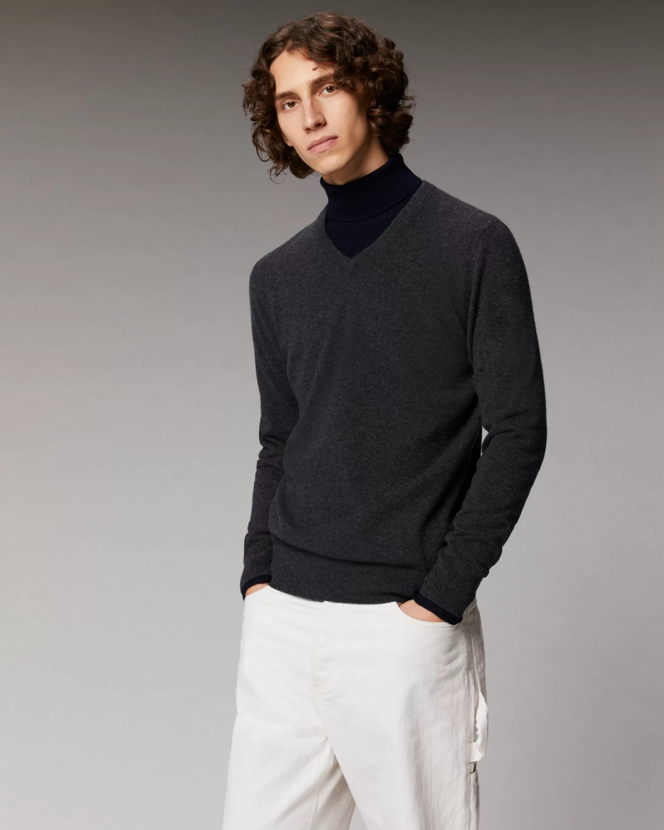 Pullover Scollo a V Basic | FROM FUTURE Best Sale